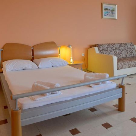 Aparthotel Blue Oasis Primošten Exteriér fotografie